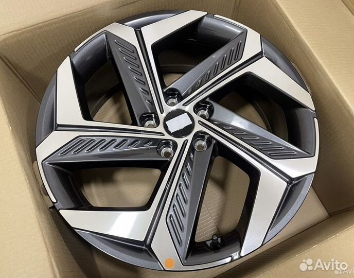 Новые оригинальные диски Hyundai Tucson 2023 R19