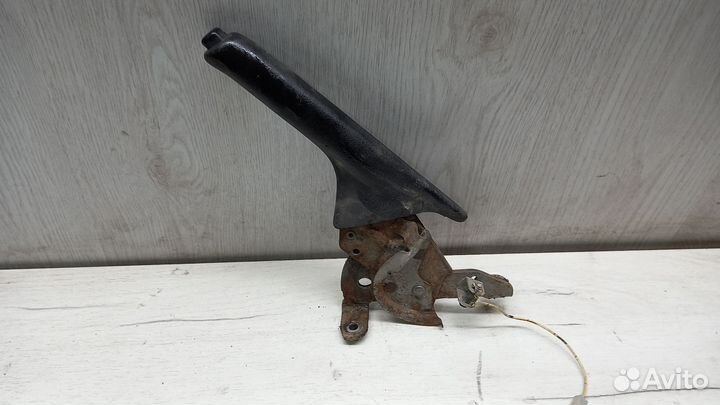 Рычаг ручного тормоза Mazda 323 BA