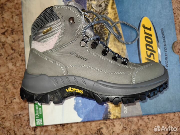 Ботинки женские трекинговые 37