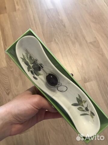 Блюдце для оливок со шпажкой