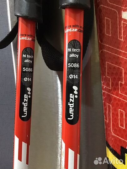 Горные лыжи с палками и ботинками