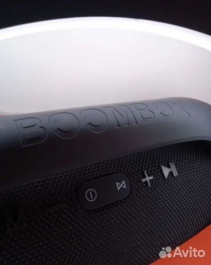 JBL BoomBox мощная переносная колонка