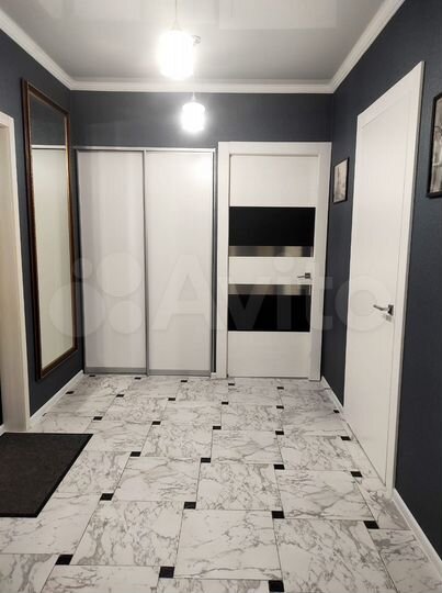 2-к. квартира, 57 м², 5/18 эт.