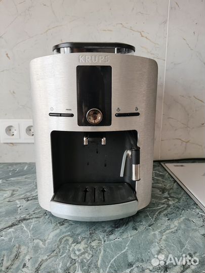 Кофемашина krups EA829E10