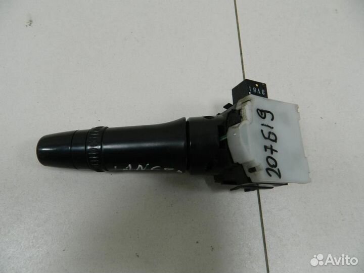 Переключатель поворотов подрулевой Mitsubishi Lanc