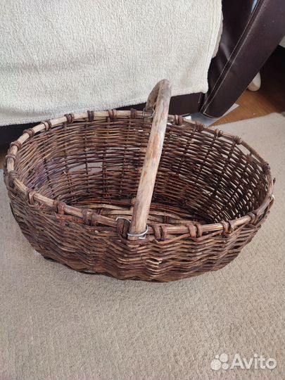 Корзина плетеная времён СССР