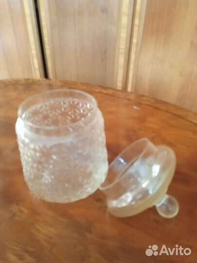 Сахарница с родной крышкой