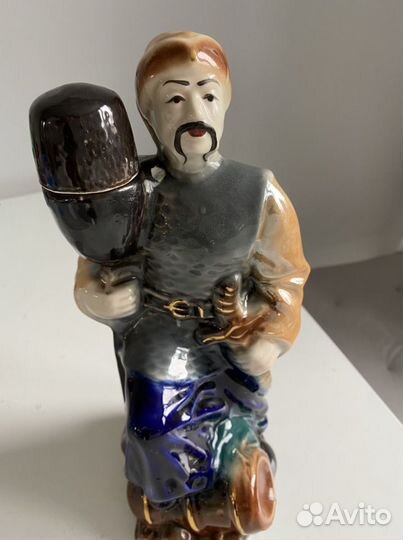 Фарфоровые статуэтки