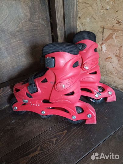 Роликовые коньки