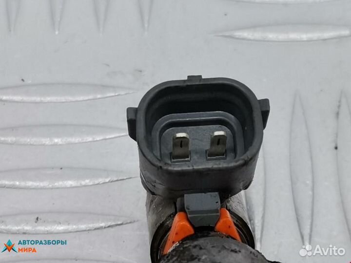 Форсунка Volkswagen Golf 4 2002 036906031G