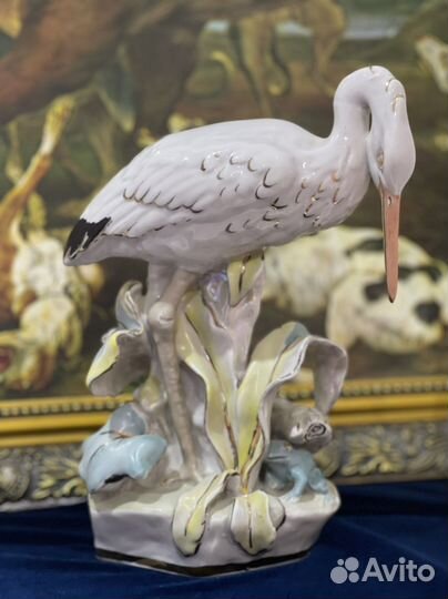 Аист цапля с лягушкой Дулево фарфоровая статуэтка
