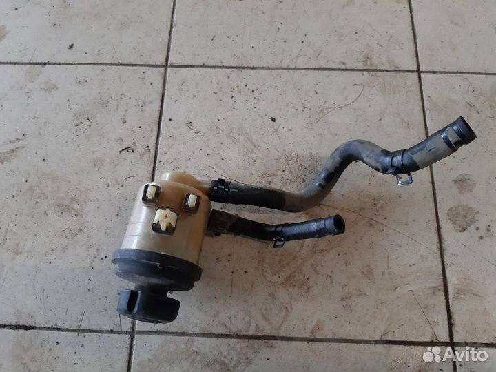 Бачок гур Kia Rio 3,Solaris 2011-2017