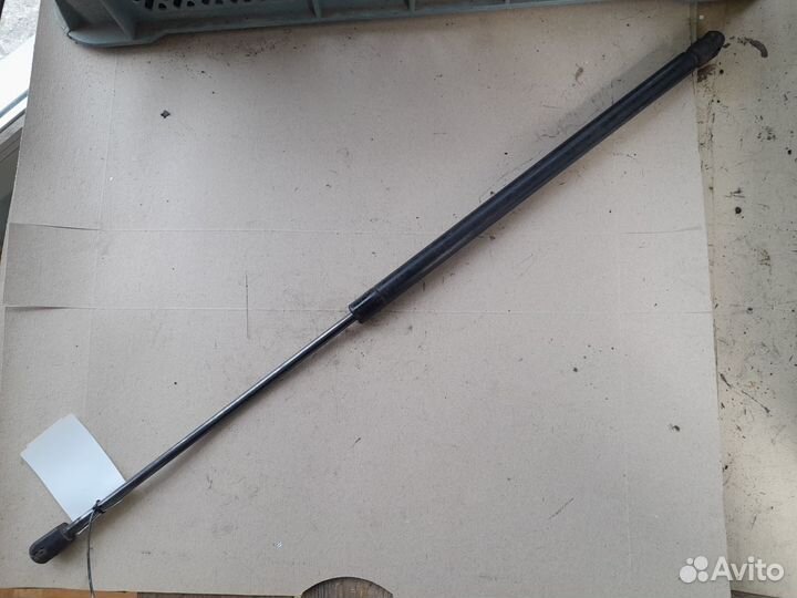 Мерседес Амортизатор задней крышки багажника