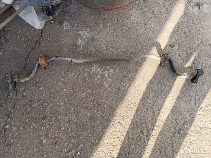 Стабилизатор передний Subaru legacy outback