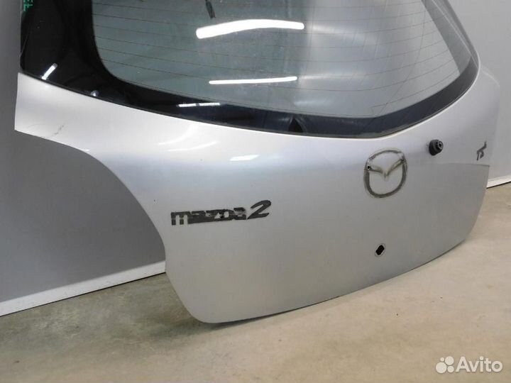 Дверь багажника Mazda Mazda2