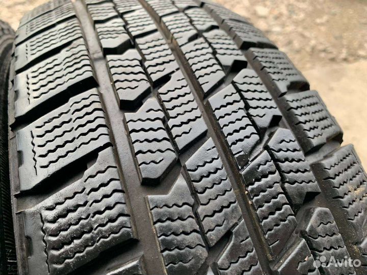 Goodyear Ice Navi Zea II 205/60 R16