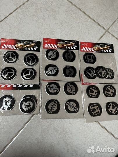 Наклейки на колесные диски