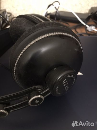 Студийные наушники axelvox