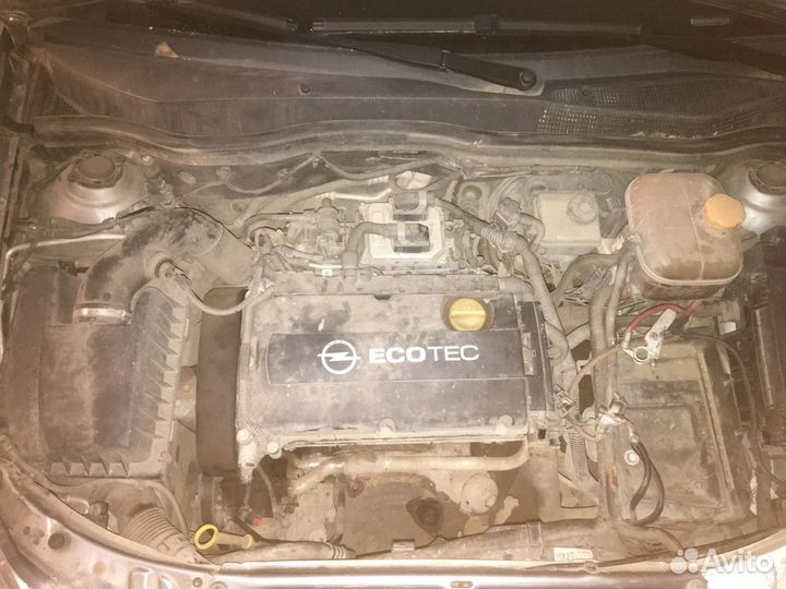 Опель астра Н 2014 года в разбор на запчасти