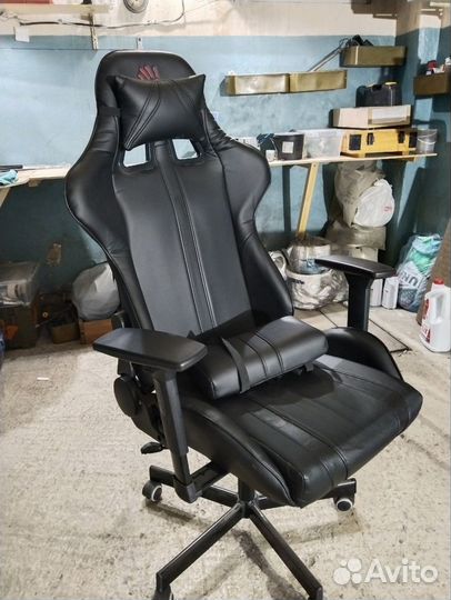 Кресло игровое A4Tech Bloody GC-600 черный