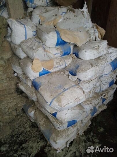 Утеплитель и Наливной пол на бут