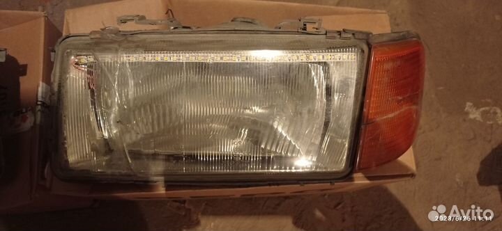 Передние фары с поворотниками