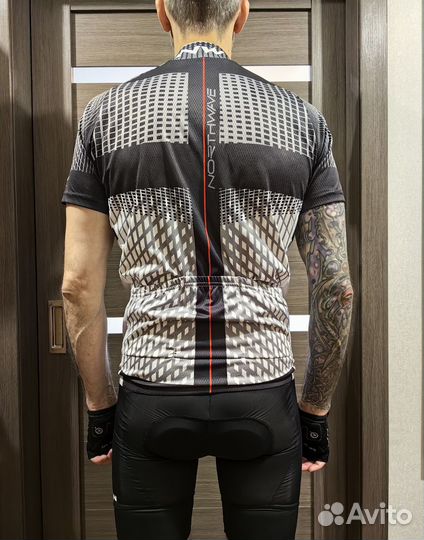 Велосипедная футболка