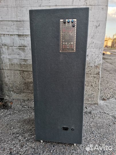 Бт. переносная громкая колонка