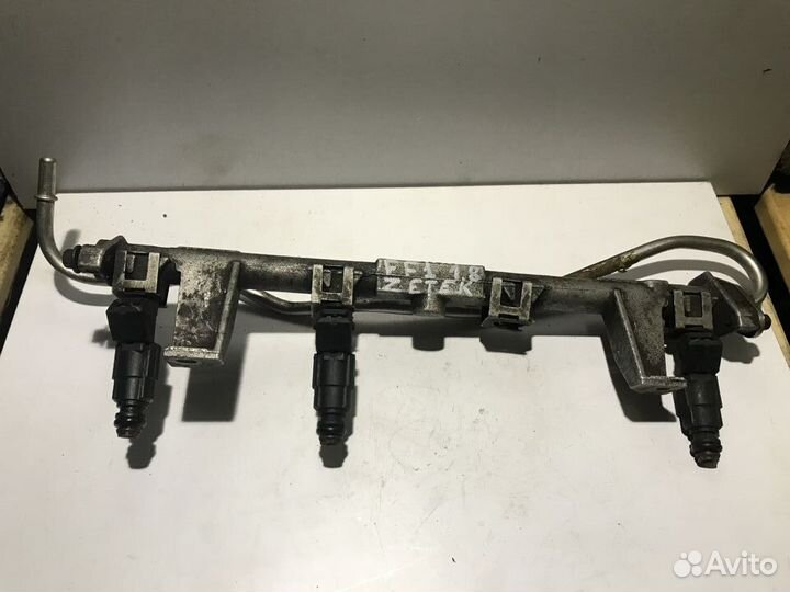 Форсунка топливная Ford Focus 1