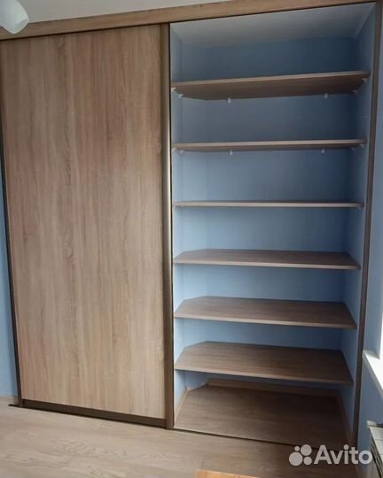 Шкаф