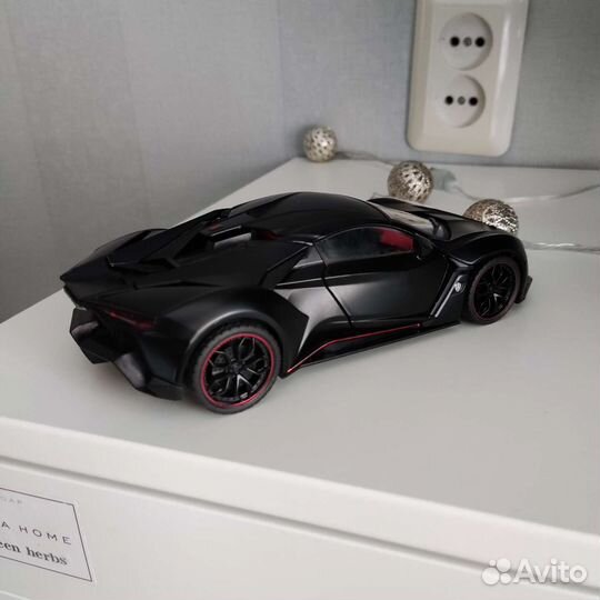 Модель машины. Lykan Hypersport. 1:24