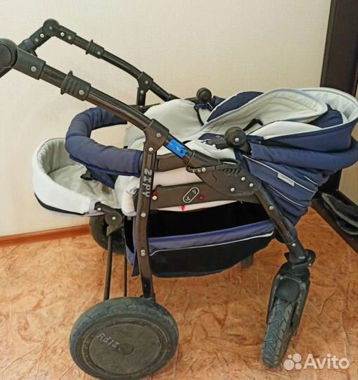 Коляска 3 в 1