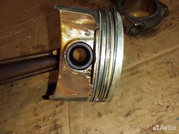 Поршень Citroen C5 2.0 RFN