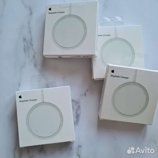 Беспроводная зарядка для айфона MagSafe