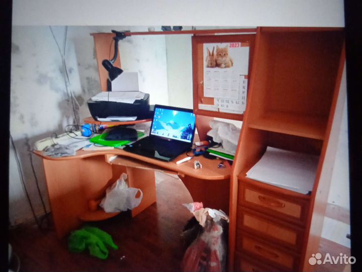 Компьютерный стол