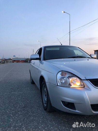 LADA Priora 1.6 МТ, 2011, битый, 430 000 км