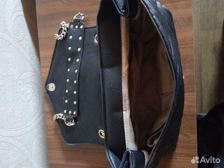 Сумка Guess est 1981