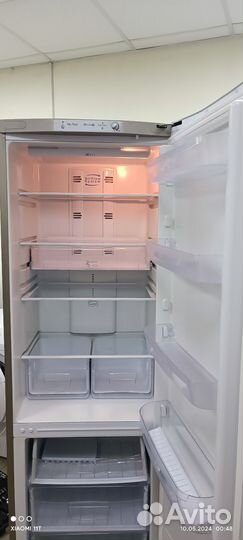 Холодильник indesit(no frost)