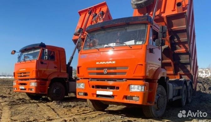 Водитель самосвала Камаз 6520