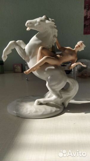 Статуэтка Всадница фарфор Германия