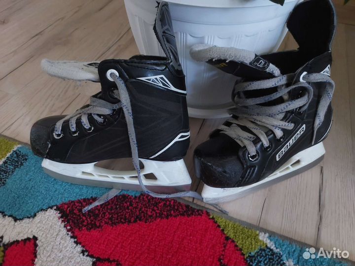 Хоккейные коньки bauer
