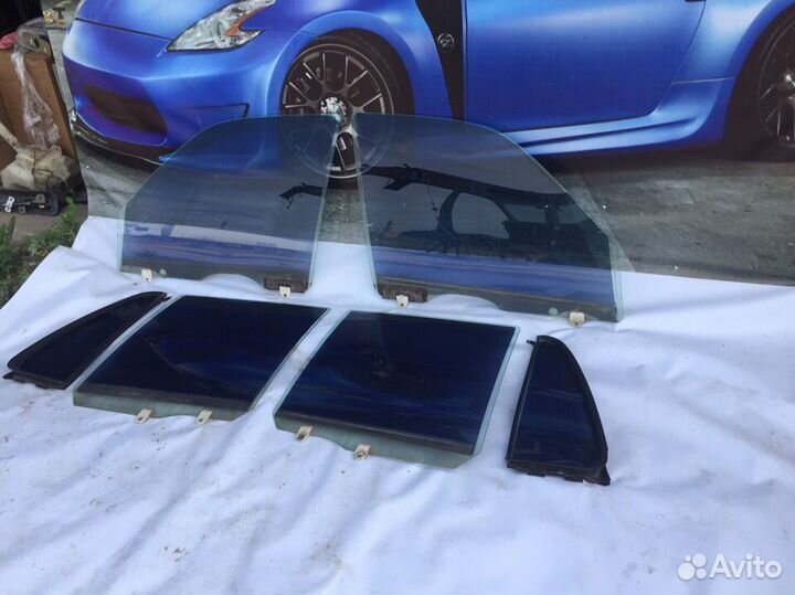 Honda CR-V 1 стекло двери