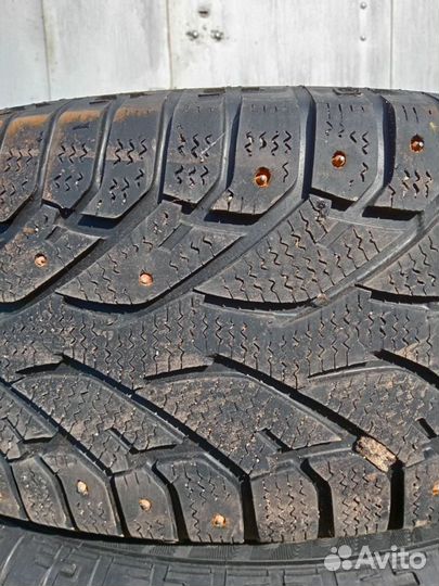 Зимние шины 215/65 r 16