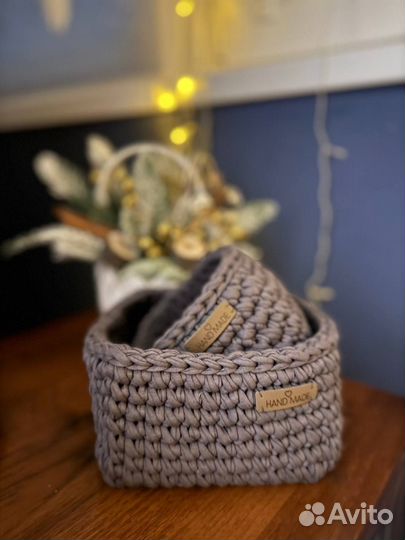 Вязаная корзинка