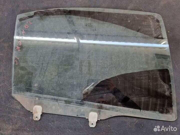 Стекло переднее правое левое Lancer 10