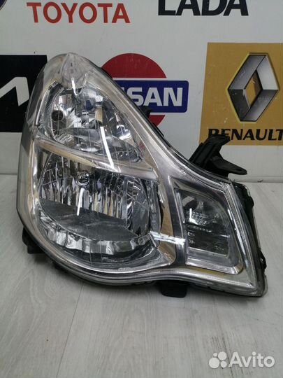 Фара Nissan almera G15 Прав