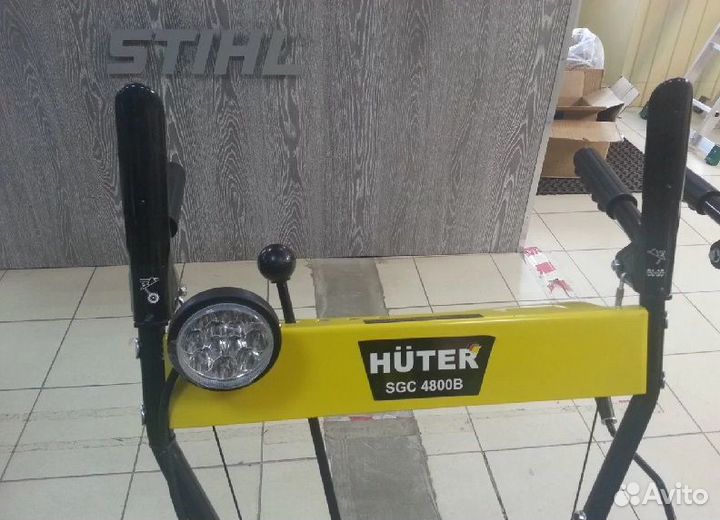 Снегоуборщик Huter SGC-4800(B)