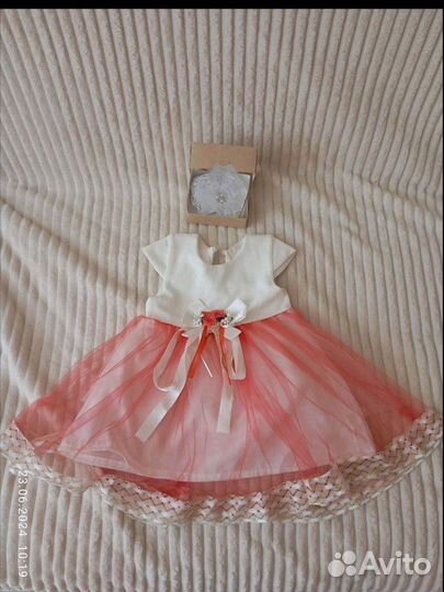 Платье и бантик для девочки на 1 год