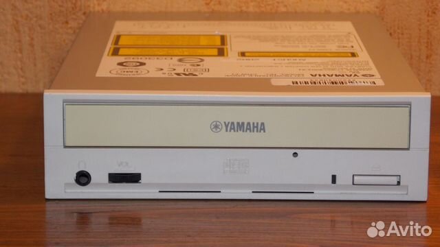 Yamaha CRW-F1E UX оптические приводы топ Hi-Fi