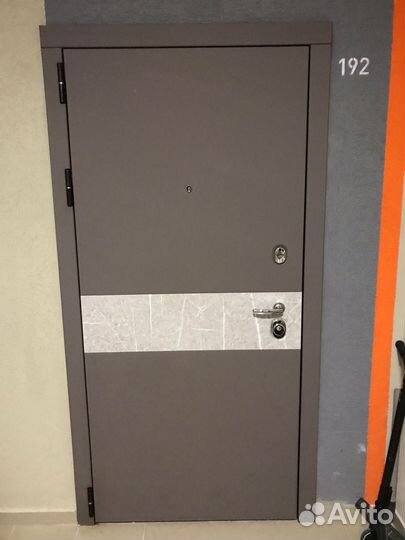 Входная, Металлическая дверь